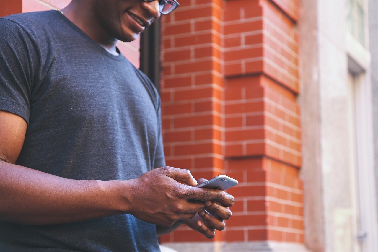 Din guide till det bästa sms-lånet: hur du gör och hur du hittar ett som passar dig
